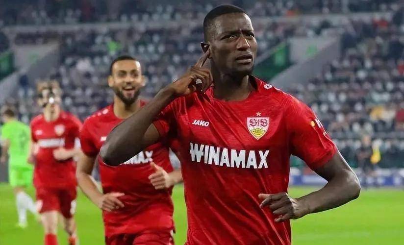 斯图加特球员进攻疲软,主帅需调整进攻战术 斯图加特球员进攻疲软,主帅需调整进攻战术