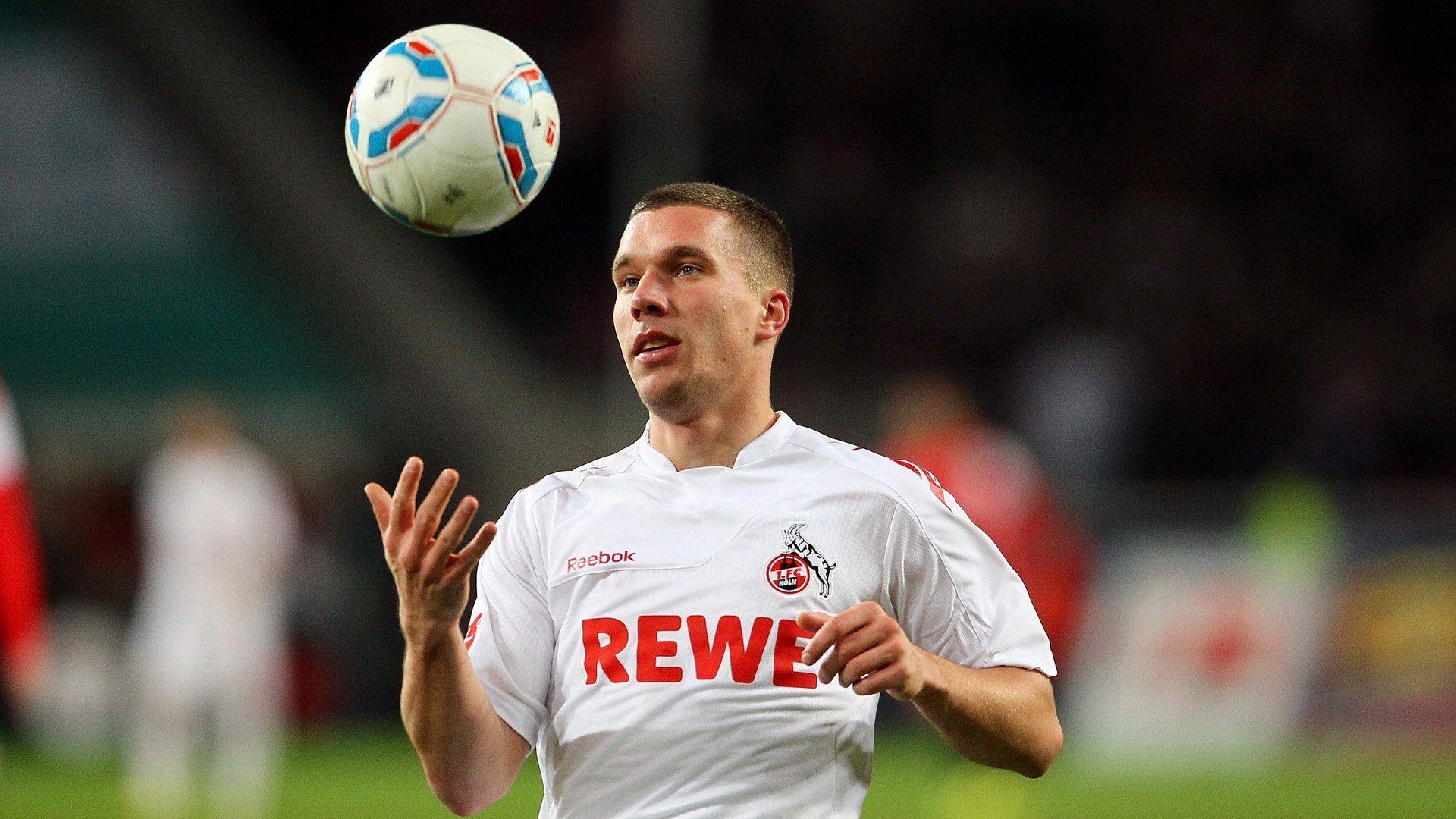 智利黑马逆袭哥伦比亚,孔德一战封神!世界排名争夺战悬念再起